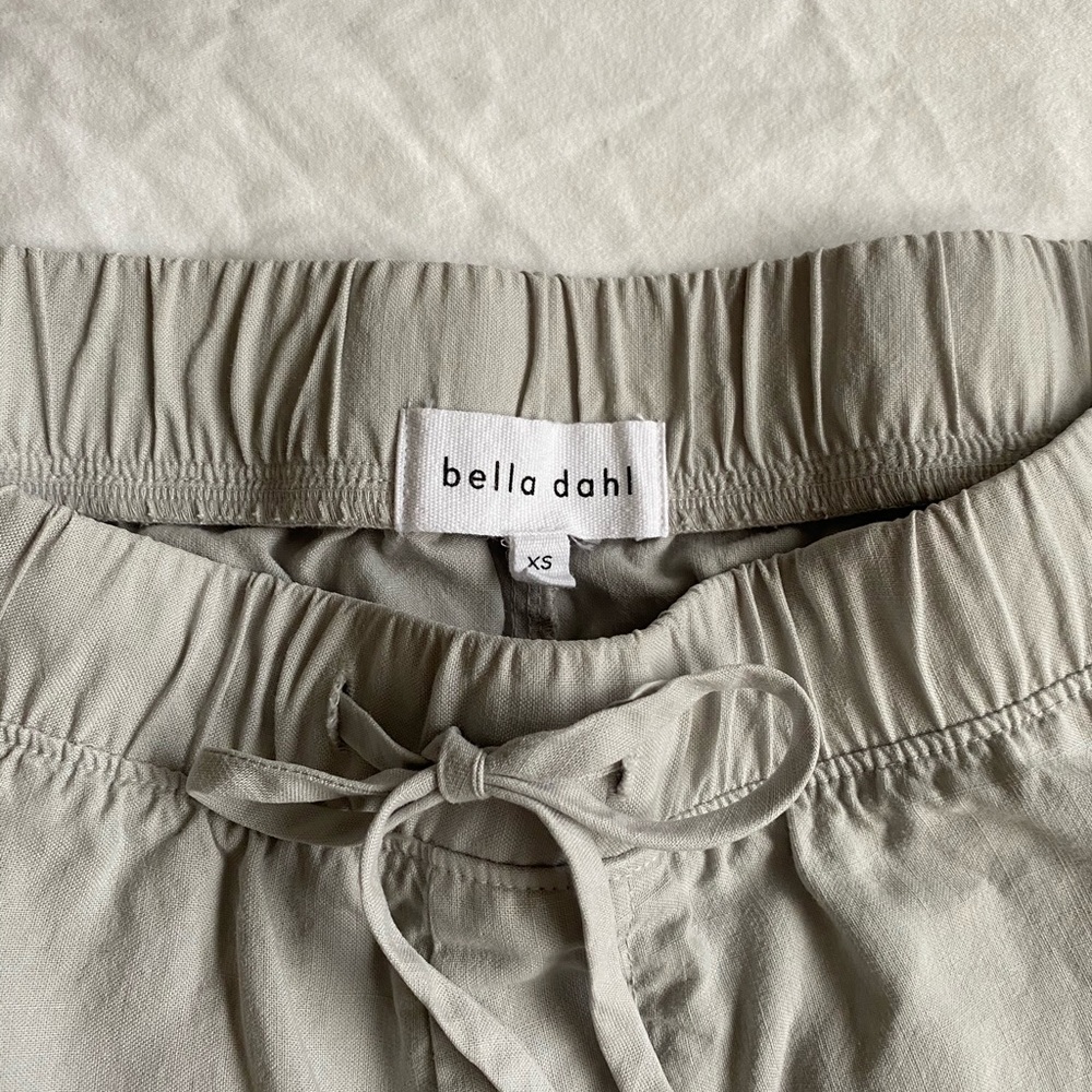 Drawstring Side Button Shorts - Picture 4 of 4